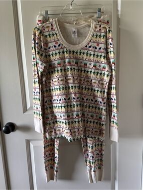 Hanna Andersson elf pajamas